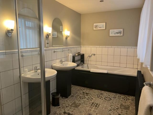 Albert Cottage Hotel East Cowes Extérieur photo